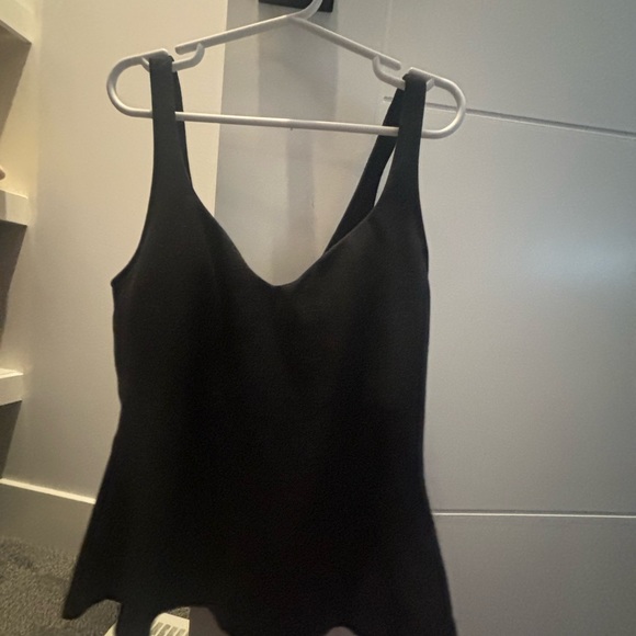 long black align tank top - Picture 2 of 2
